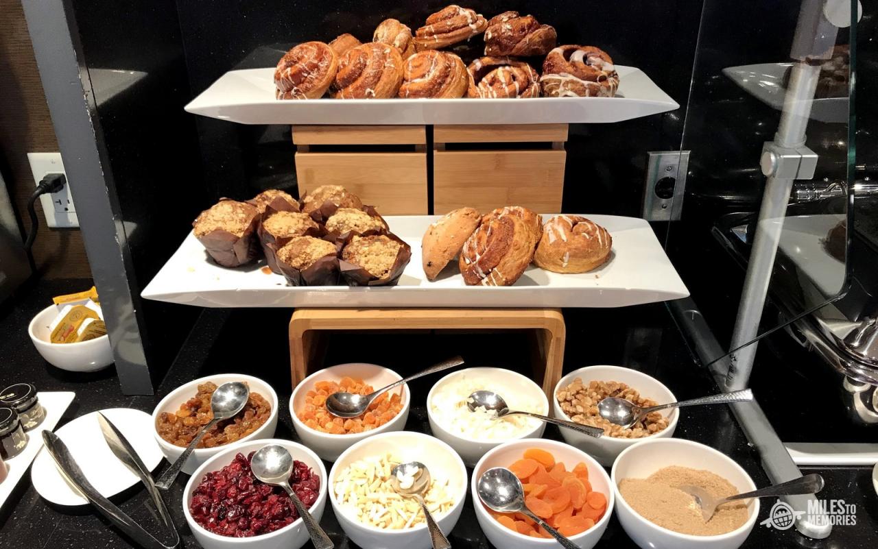 How do I select a hotel that offers complimentary breakfast?